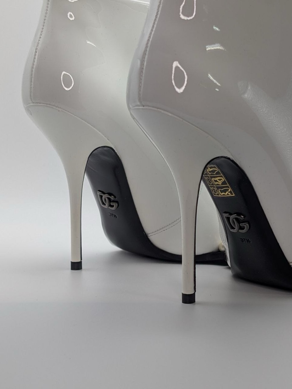 NWT Dolce & Gabbana White Patent Pearl-Trim Stiletto Ankle Boots NIB Authentic - Picture 11 of 16